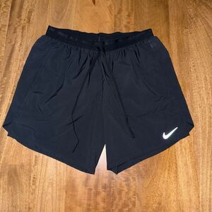 Nike Men’s Running Shorts Large Black with Built-In Liner & Zipper Pocket